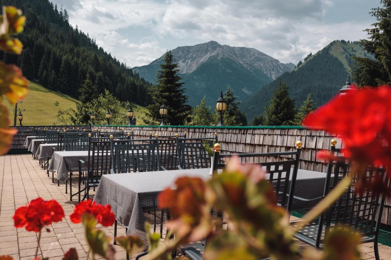Hotel Rotlechhof Berwang Bagian luar foto