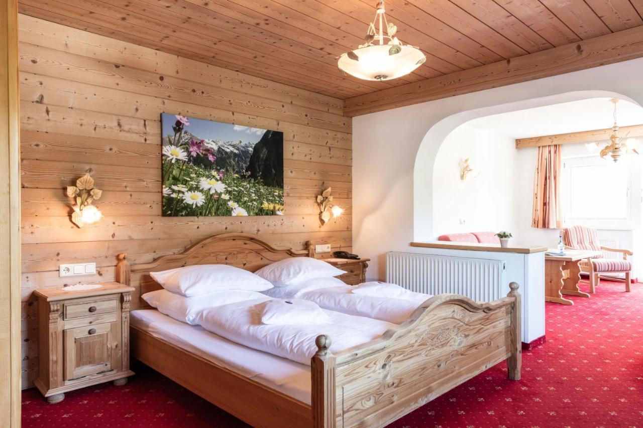 Hotel Rotlechhof Berwang Bagian luar foto